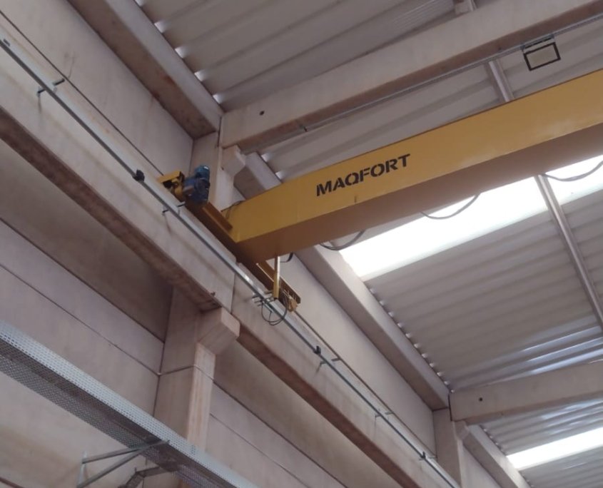 Ponte Rolante sob caminho em pré moldado